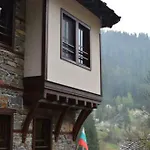 гайтана 3*